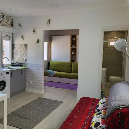 Martinez Del Campo شقة